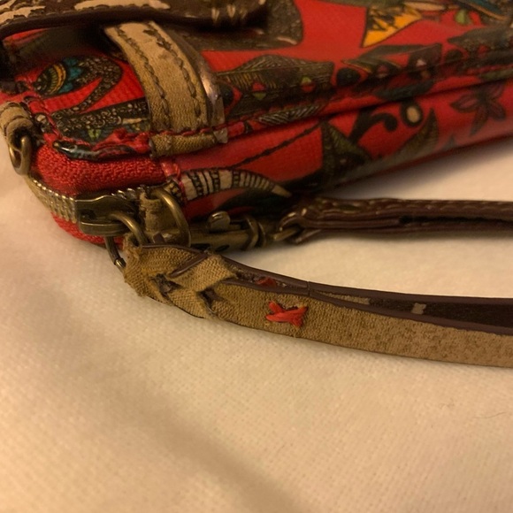 ❤️Sakroots Women's Multicolor Wallet with Detachable Handle Red Brown Design - Picture 6 of 10